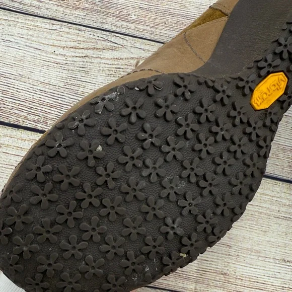 Merrell Women's Brown Wedge Shoes - Picture 5 of 13